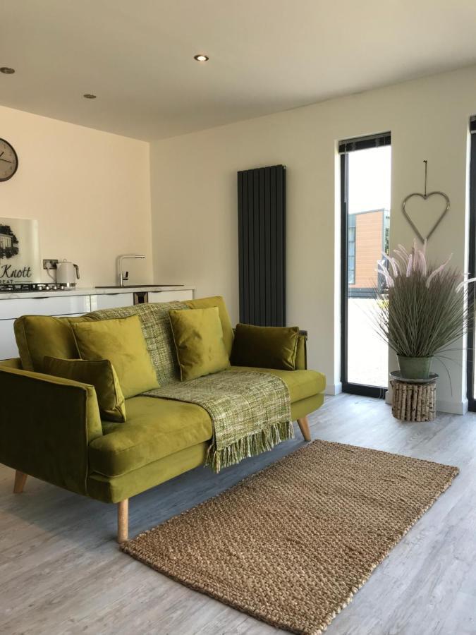 Parkknott Retreat Luxury Lodge With Private Hot Tub Askam in Furness Exterior foto